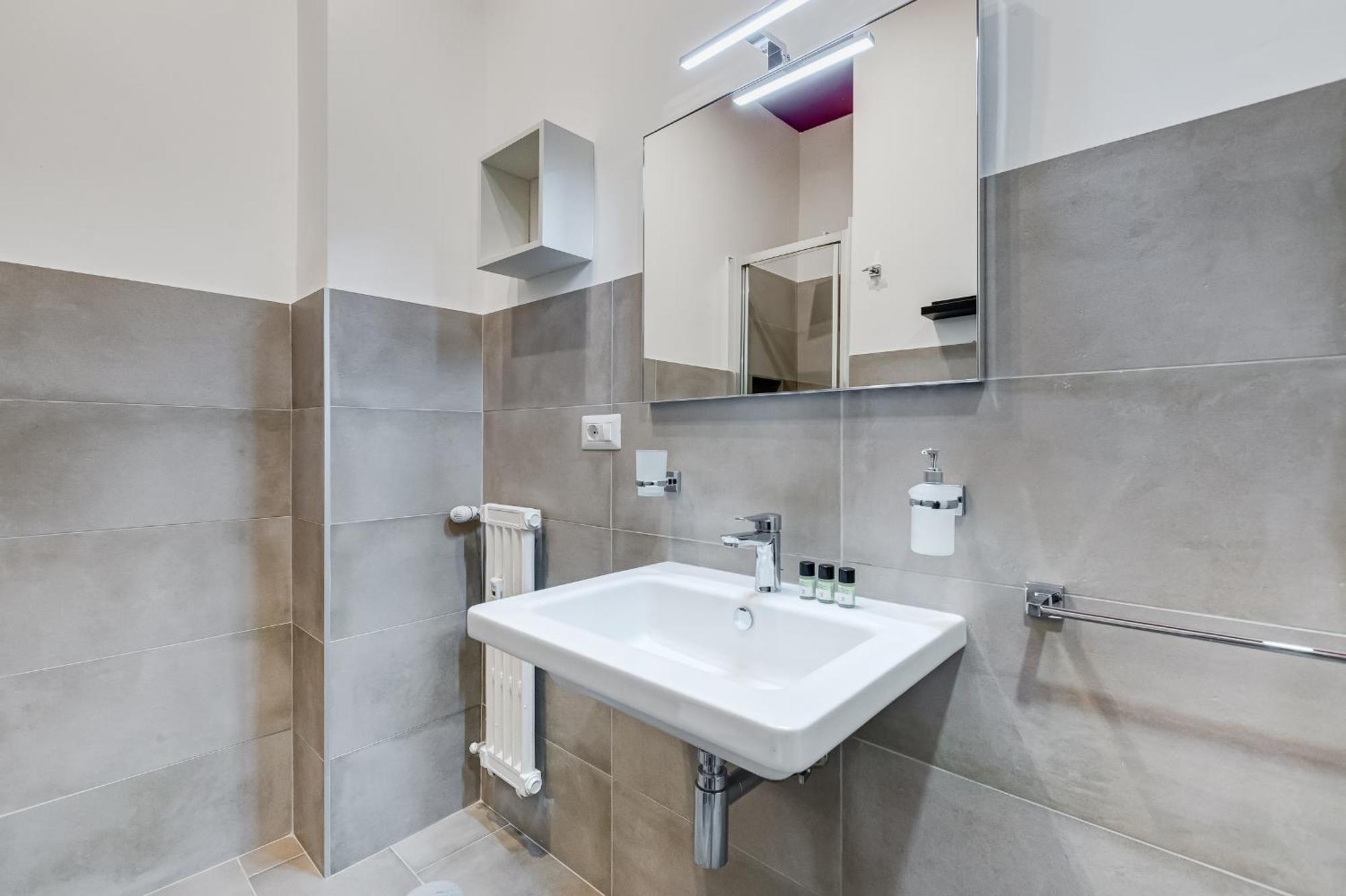Apartment Bdc - The Perfect Mix Rom